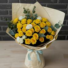 Букет цветов из:  Розы в Исламее