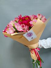 Букет цветов из:  Альстромерии в Исламее
