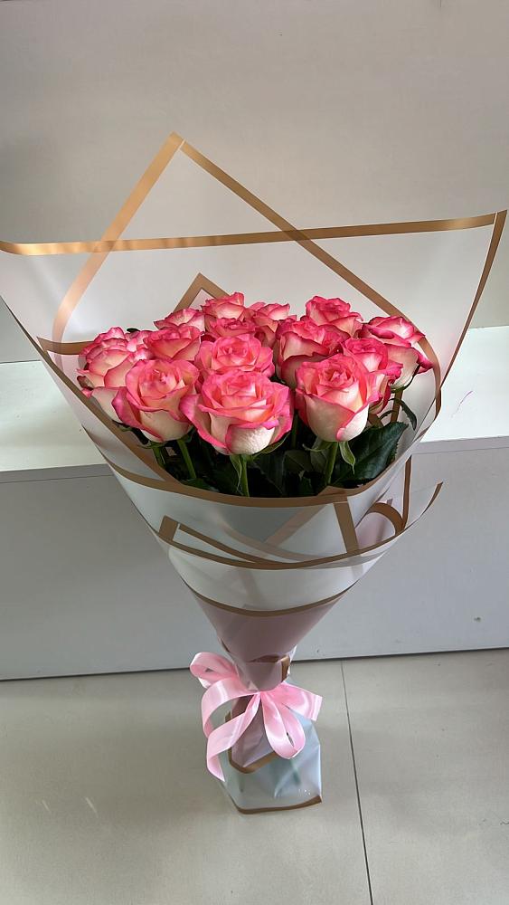 Букет Розовые розы Сеньорита в Исламее